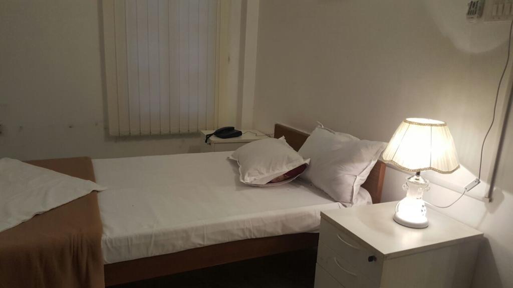 Park Banjara Guest House Hyderabad Exterior photo